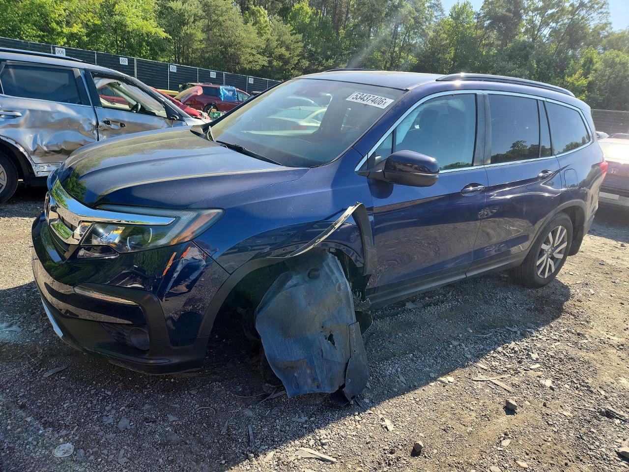 Salvage Honda Pilot Image