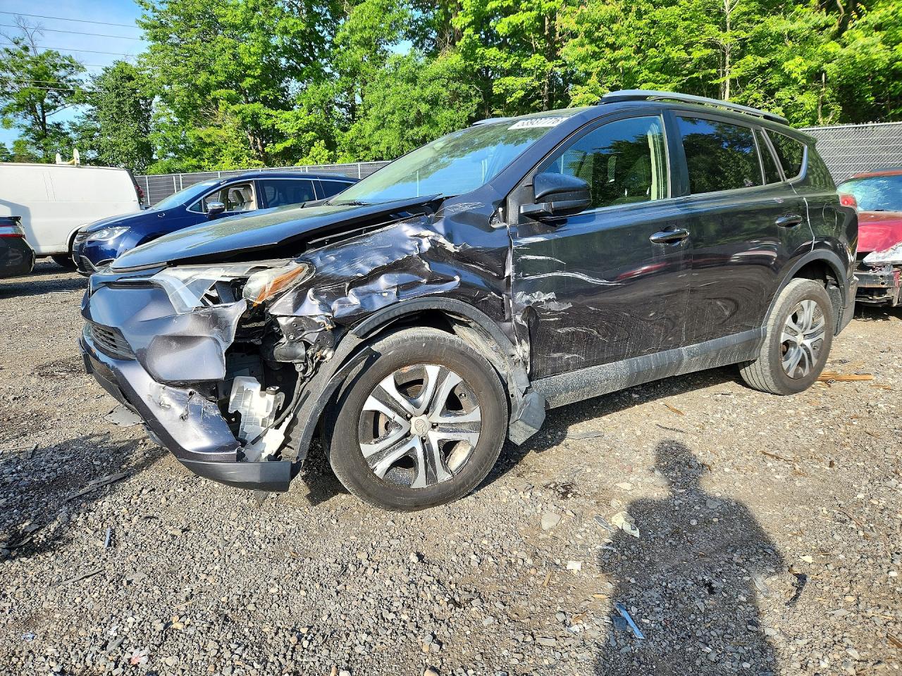 Salvage Toyota RAV4 Image