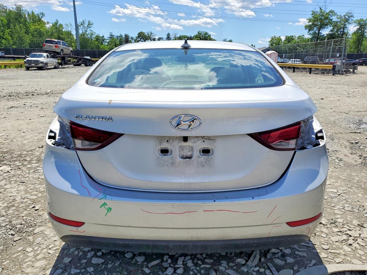 Hyundai ELANTRA Value Edition