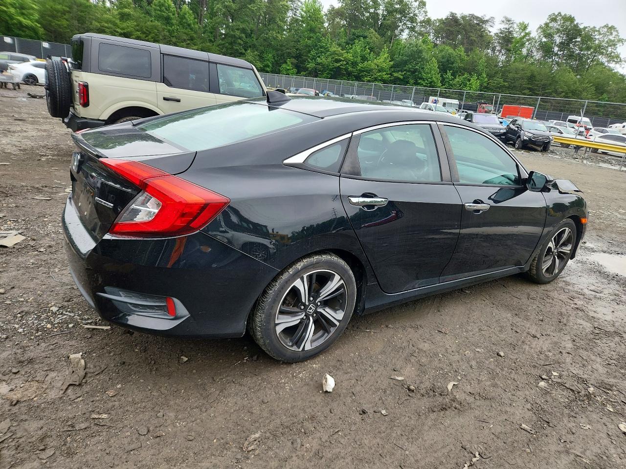 Honda Civic Touring