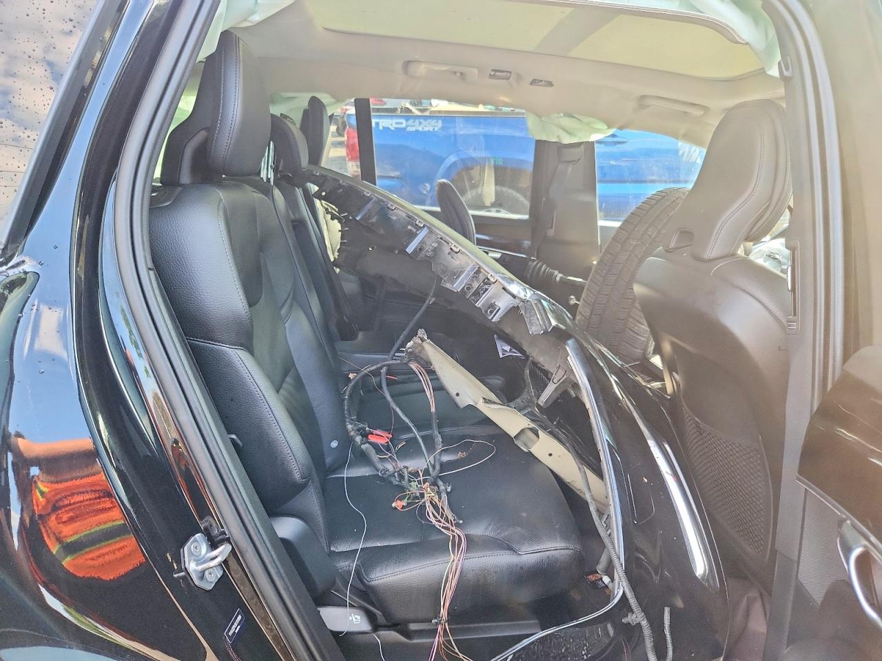 Volvo XC90 T6 Momentum