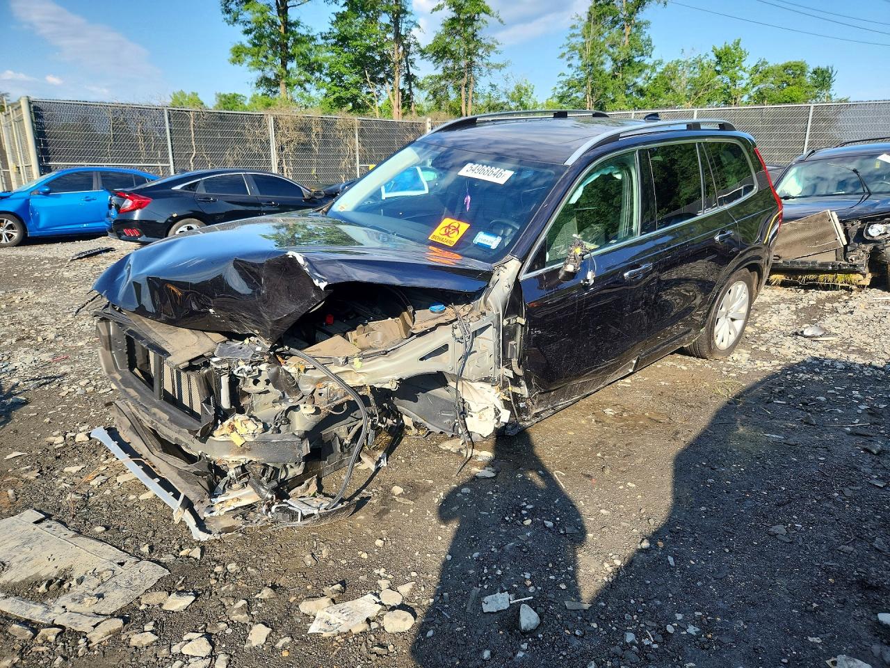 Salvage Volvo XC90 Image
