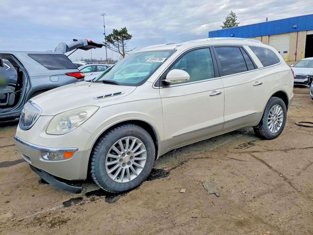 Salvage Buick Enclave Image