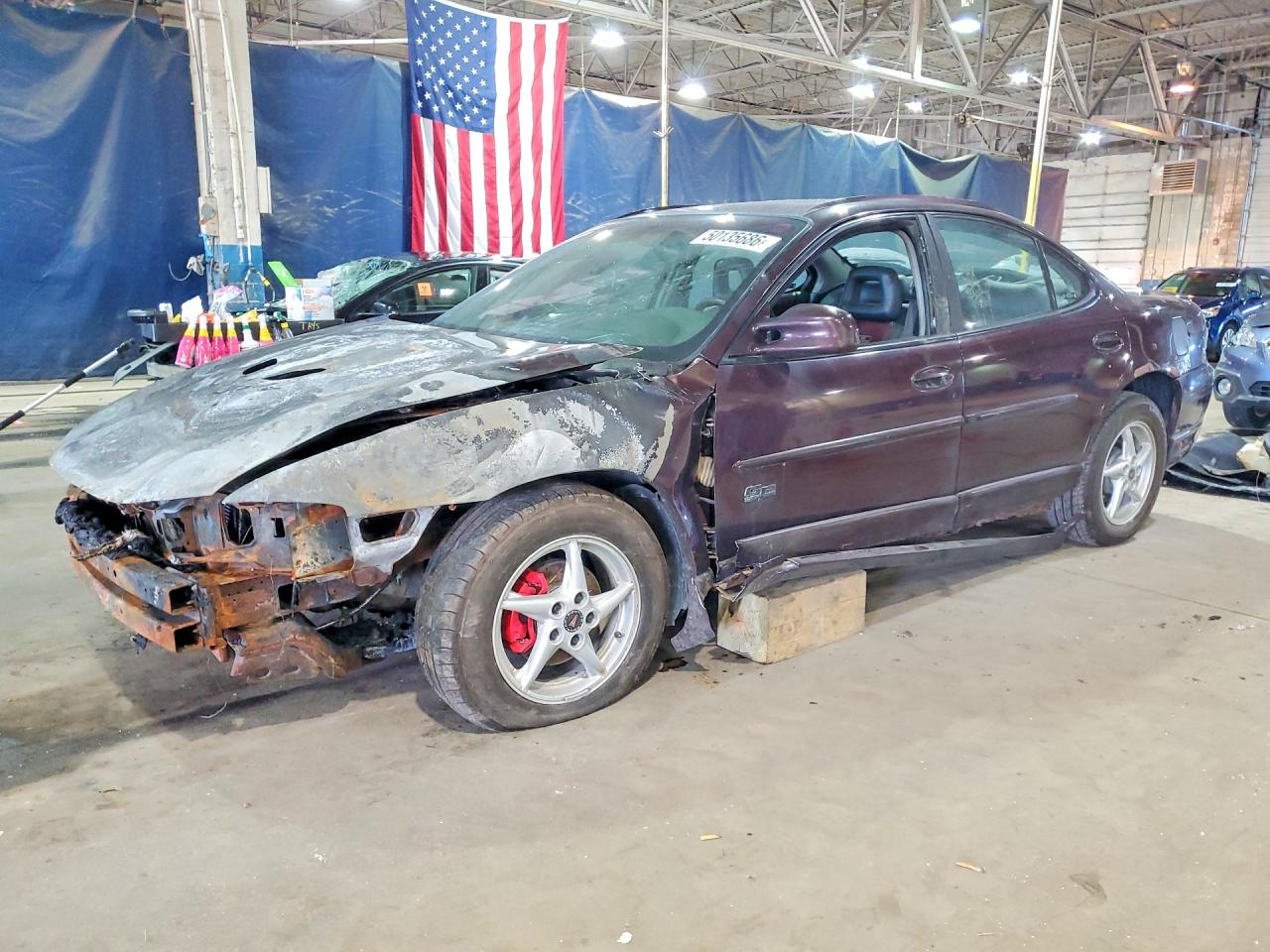 Salvage Pontiac Grandprix Image