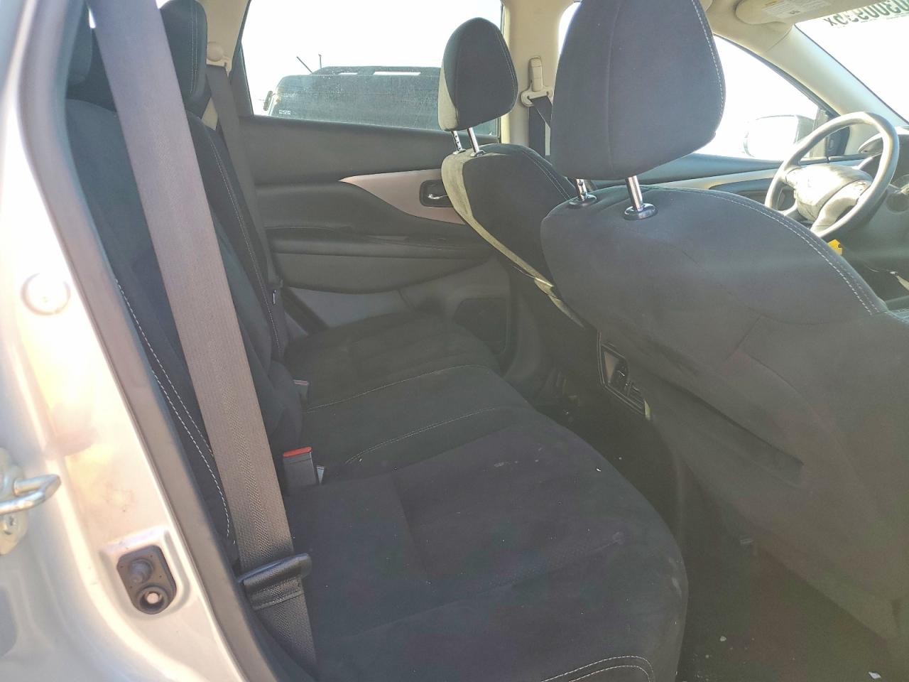 Nissan Murano S