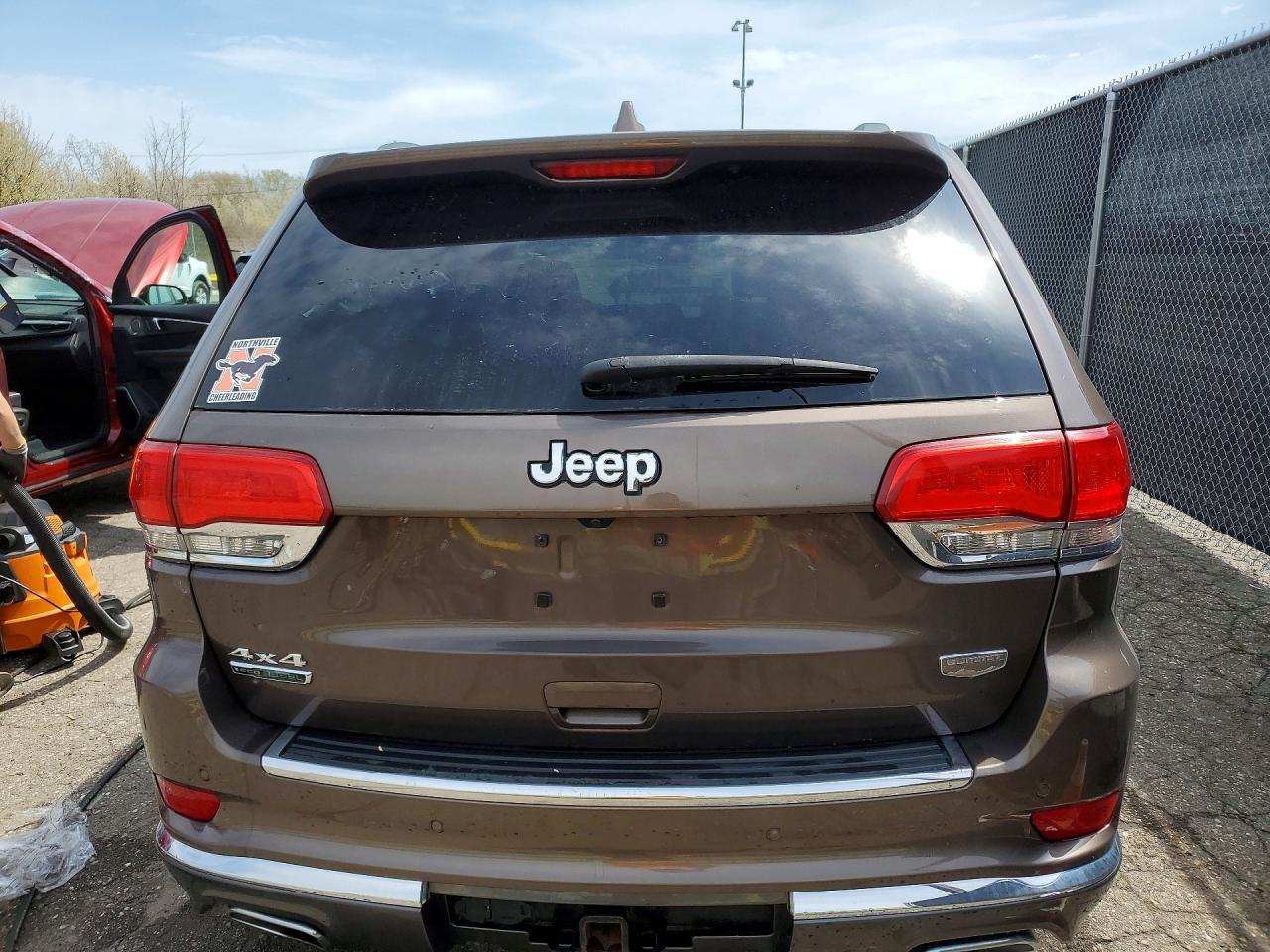 Jeep Cherokee Summit