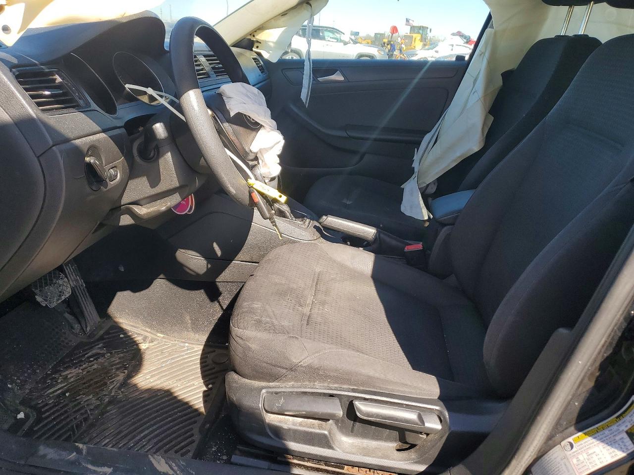 Volkswagen Jetta Base
