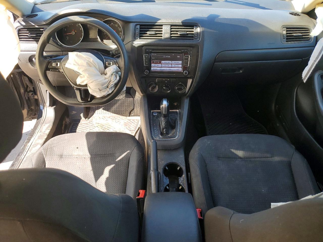 Volkswagen Jetta Base