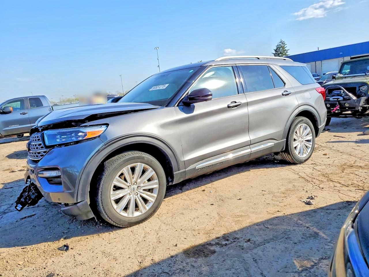 Salvage Ford Explorer Image