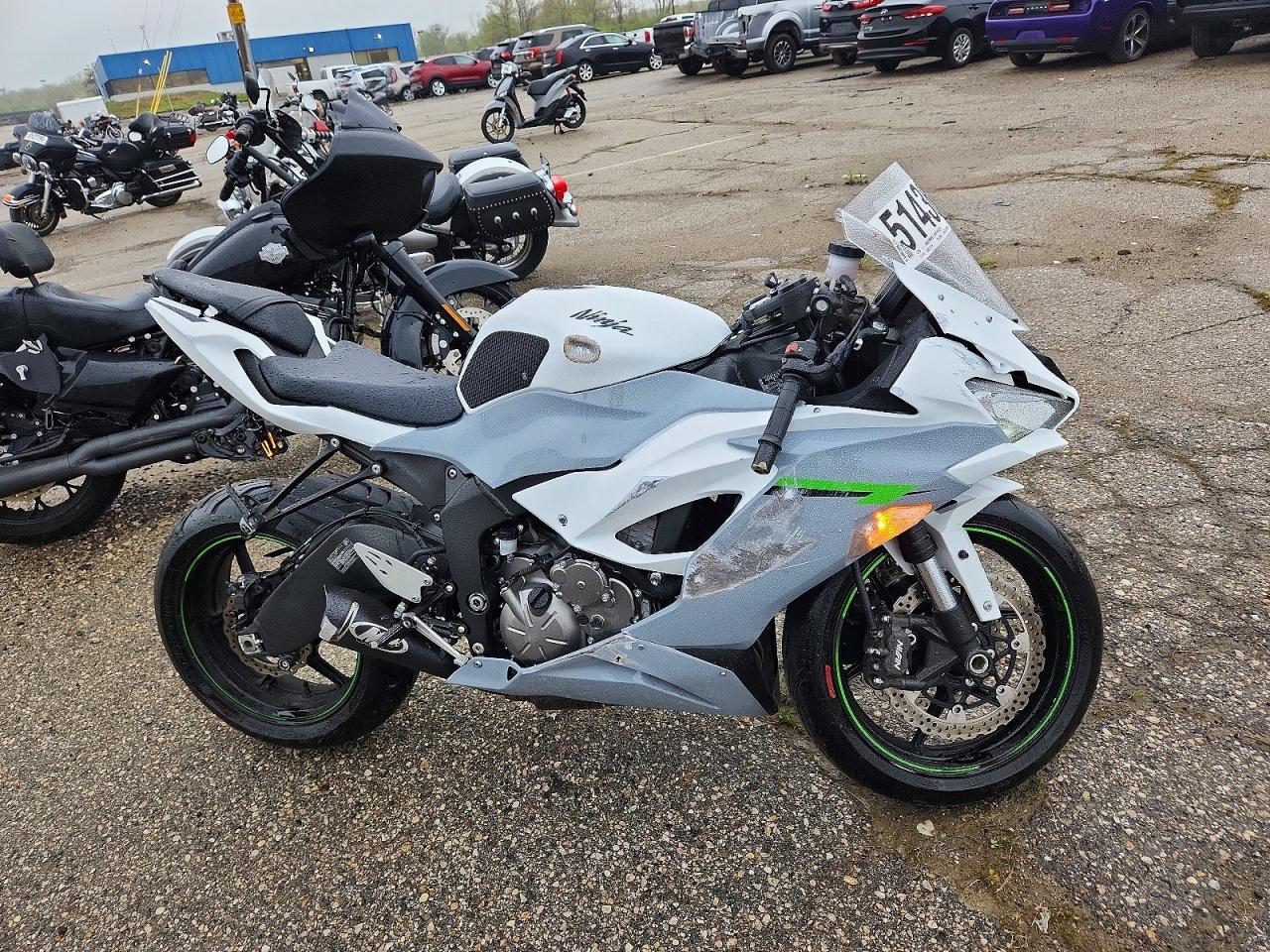 Salvage Kawasaki Ninja 600 Image