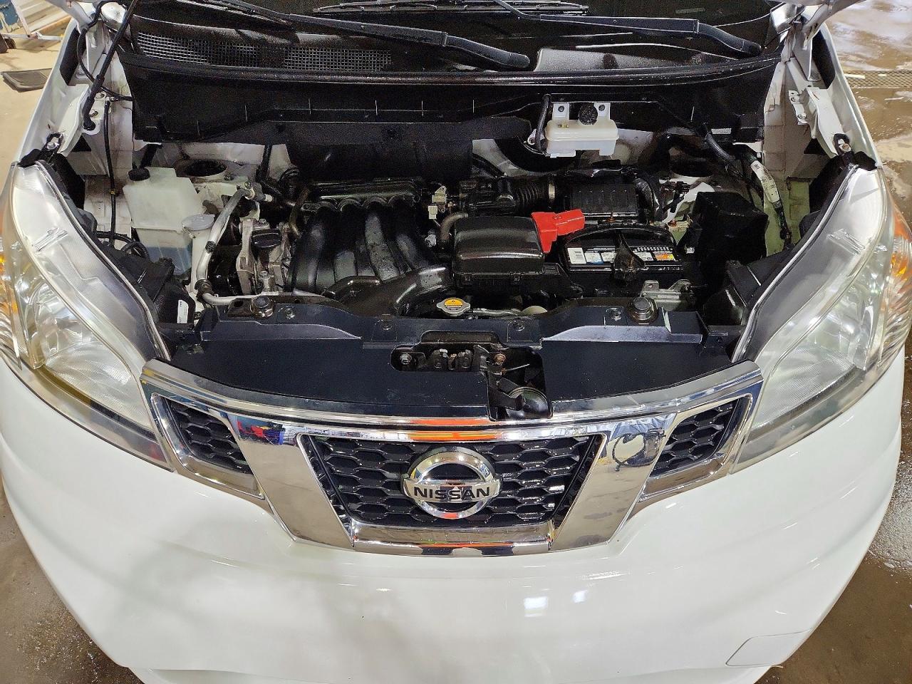Nissan Nv