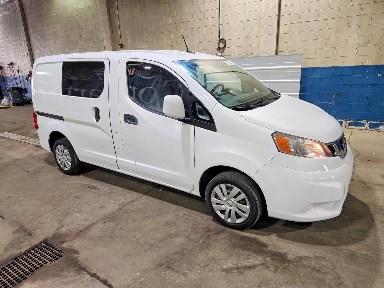 Nissan Nv
