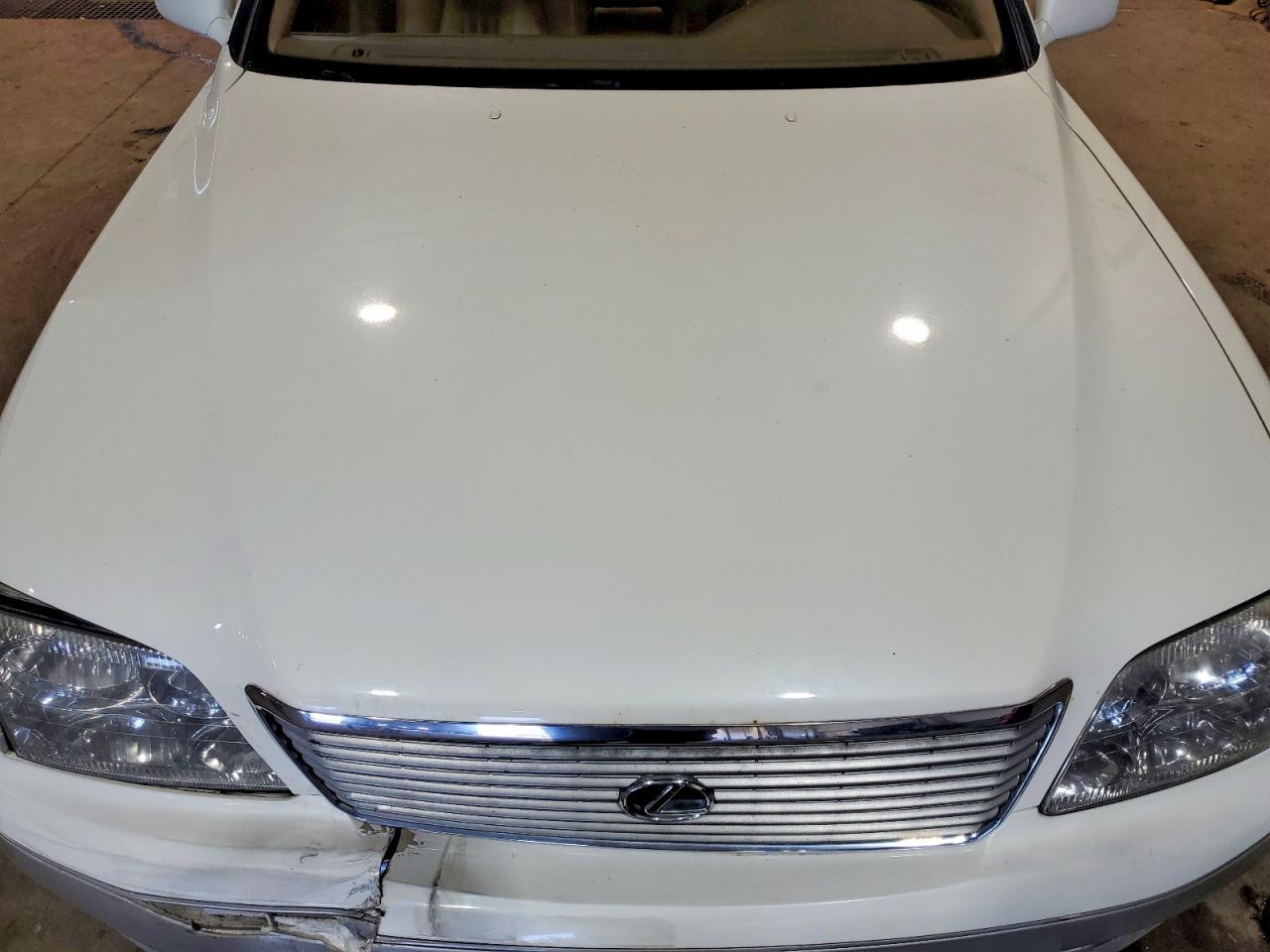 Lexus LS 400