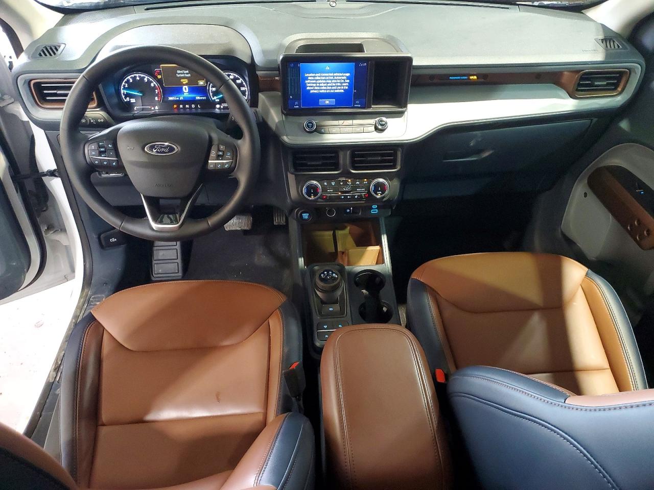 Ford Maverick Lariat