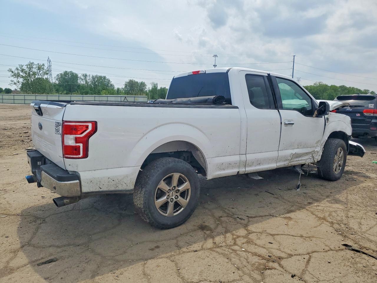 Ford F-150 Super Cab