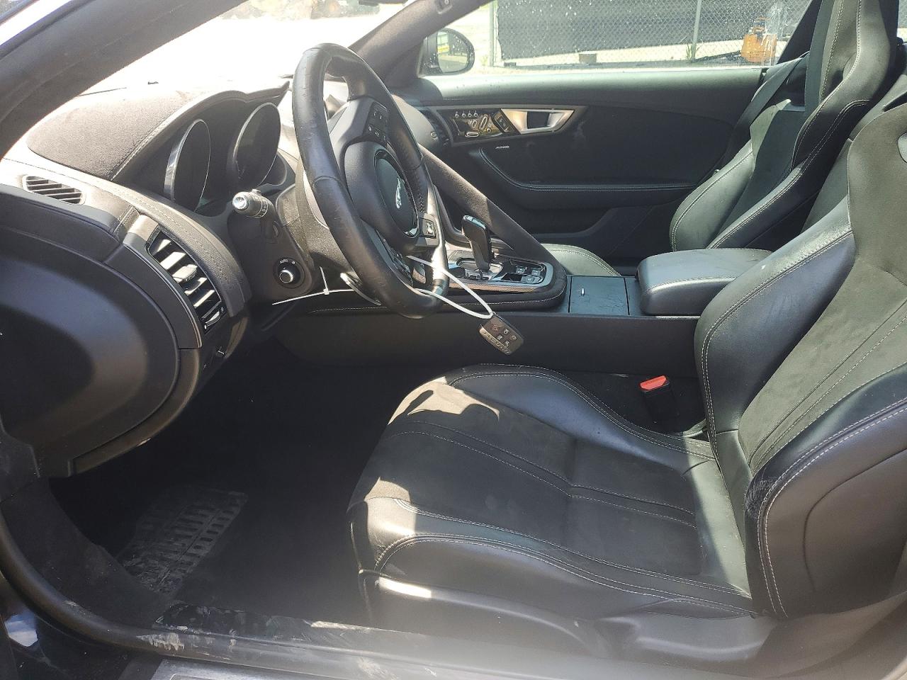 Jaguar F-TYPE R
