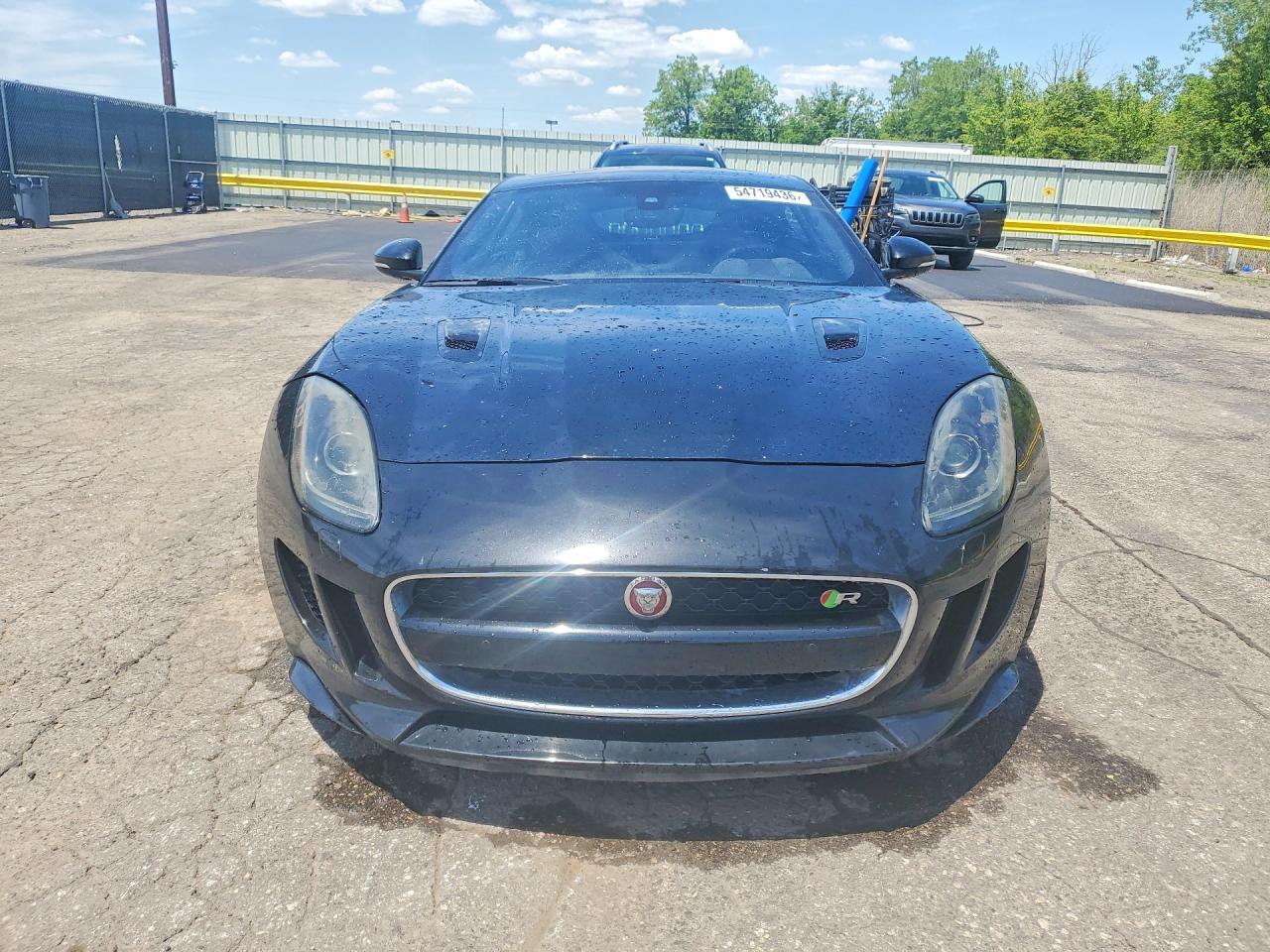 Jaguar F-TYPE R