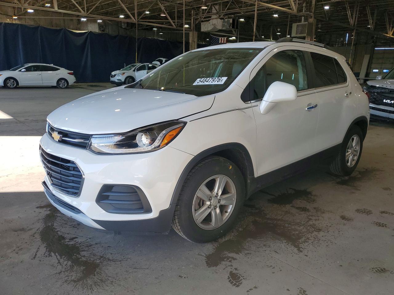 Salvage Chevrolet Trax Image