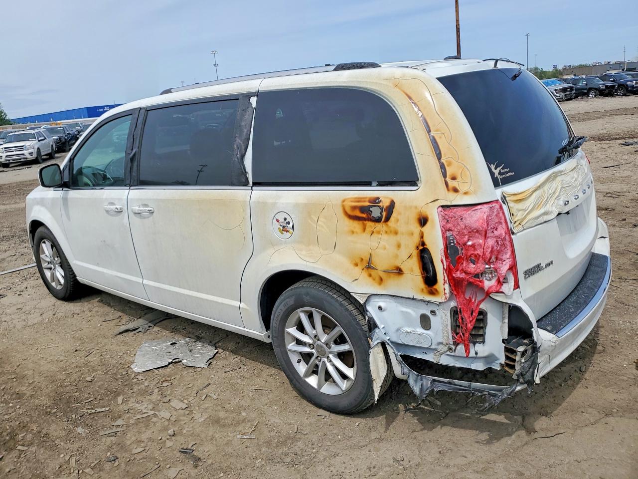 Dodge Caravan Sxt