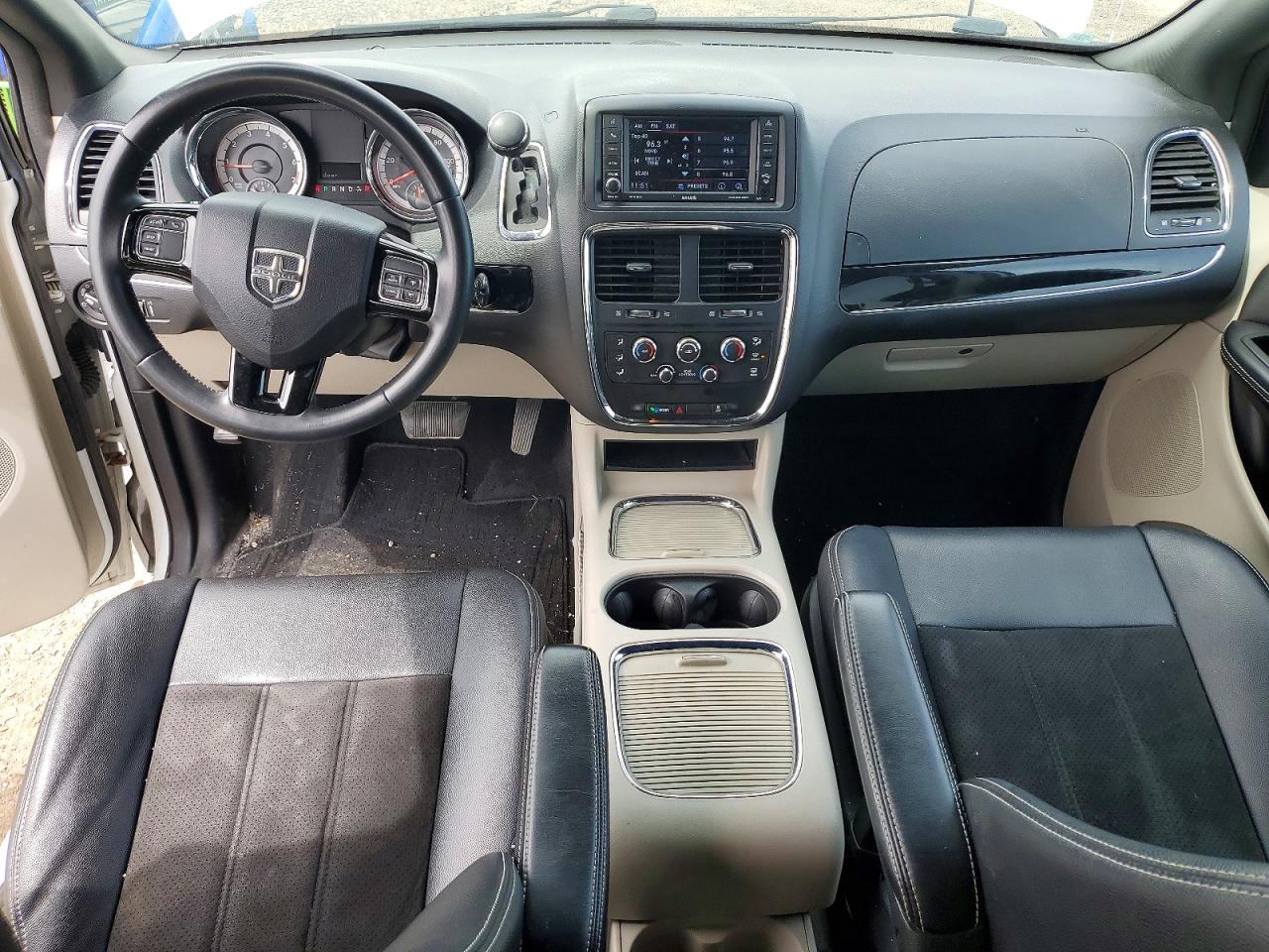 Dodge Caravan Sxt