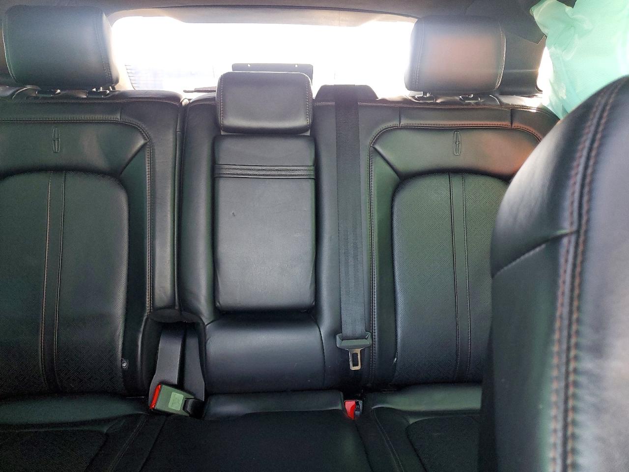 Lincoln MKX Black Label