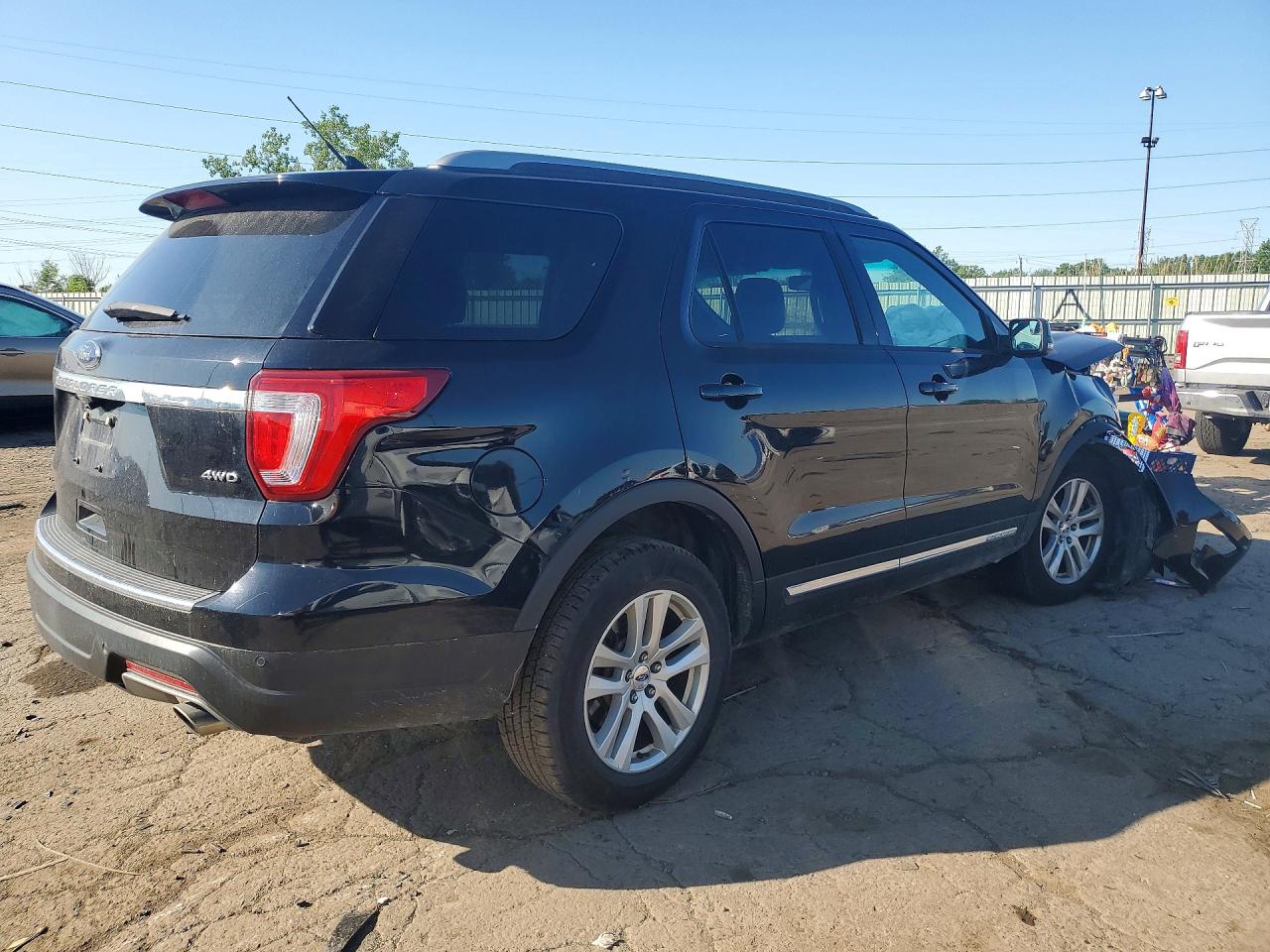 Ford Explorer Xlt