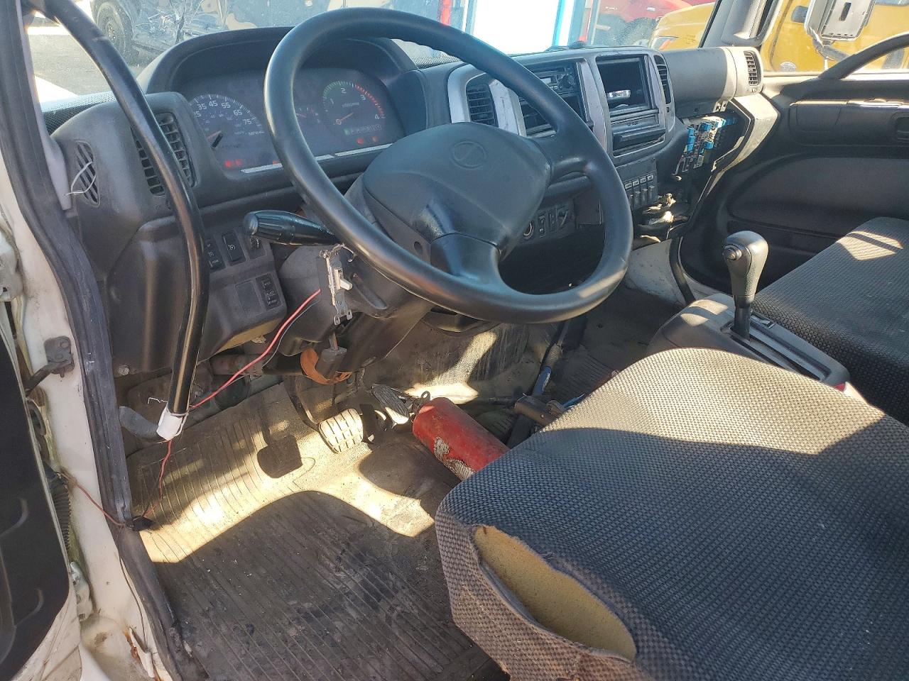 Hino 258
