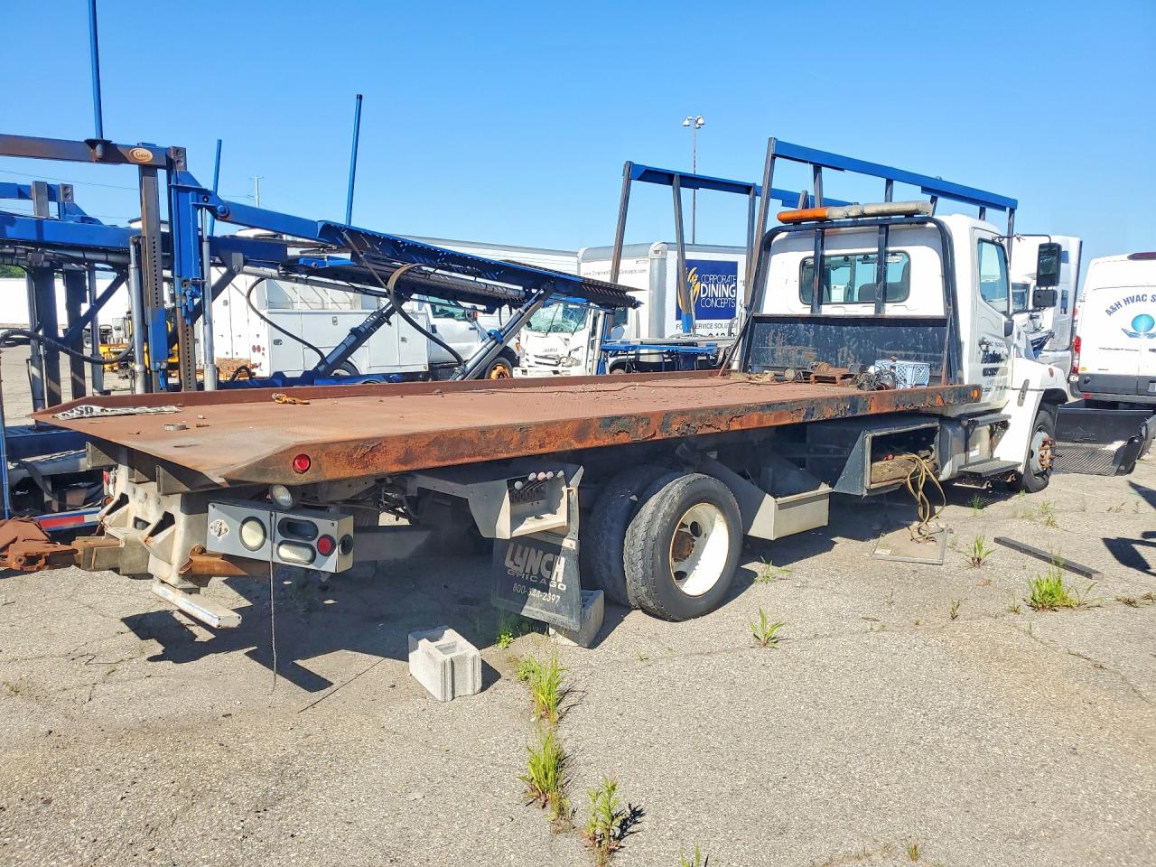 Hino 258