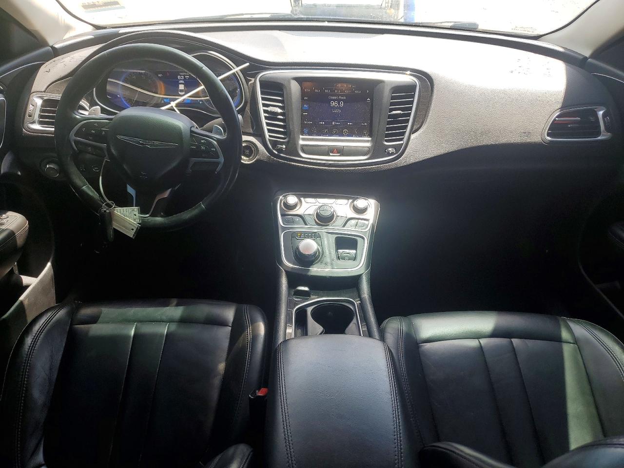 Chrysler 200 C