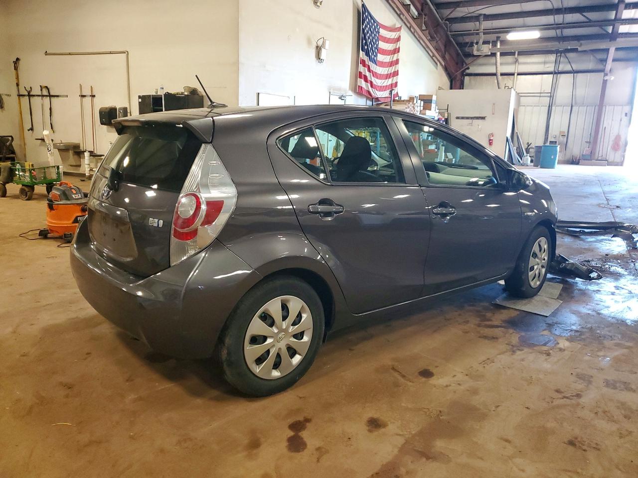Toyota Prius Three