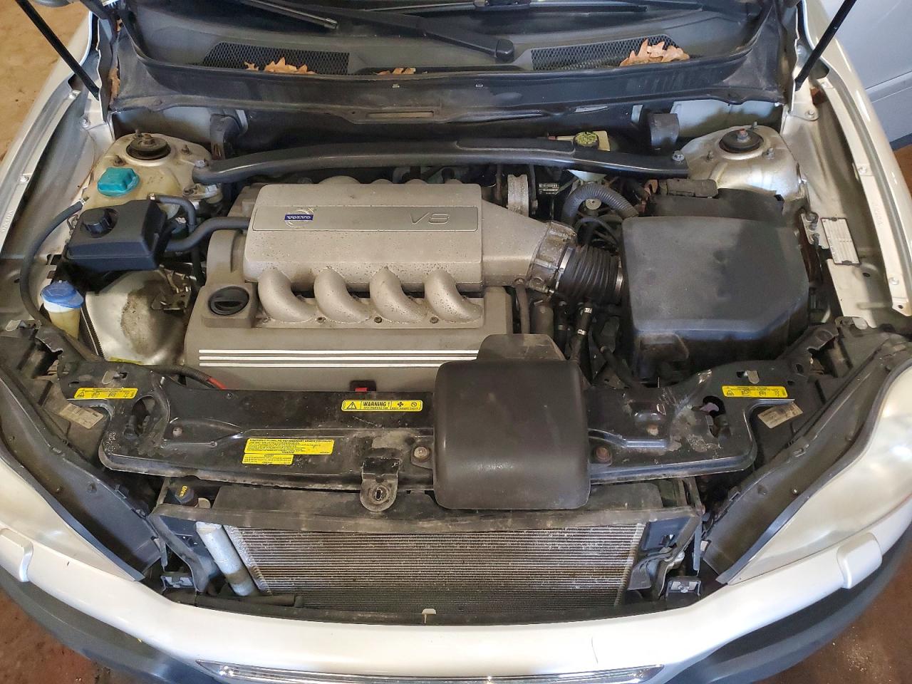 Volvo XC90 V8