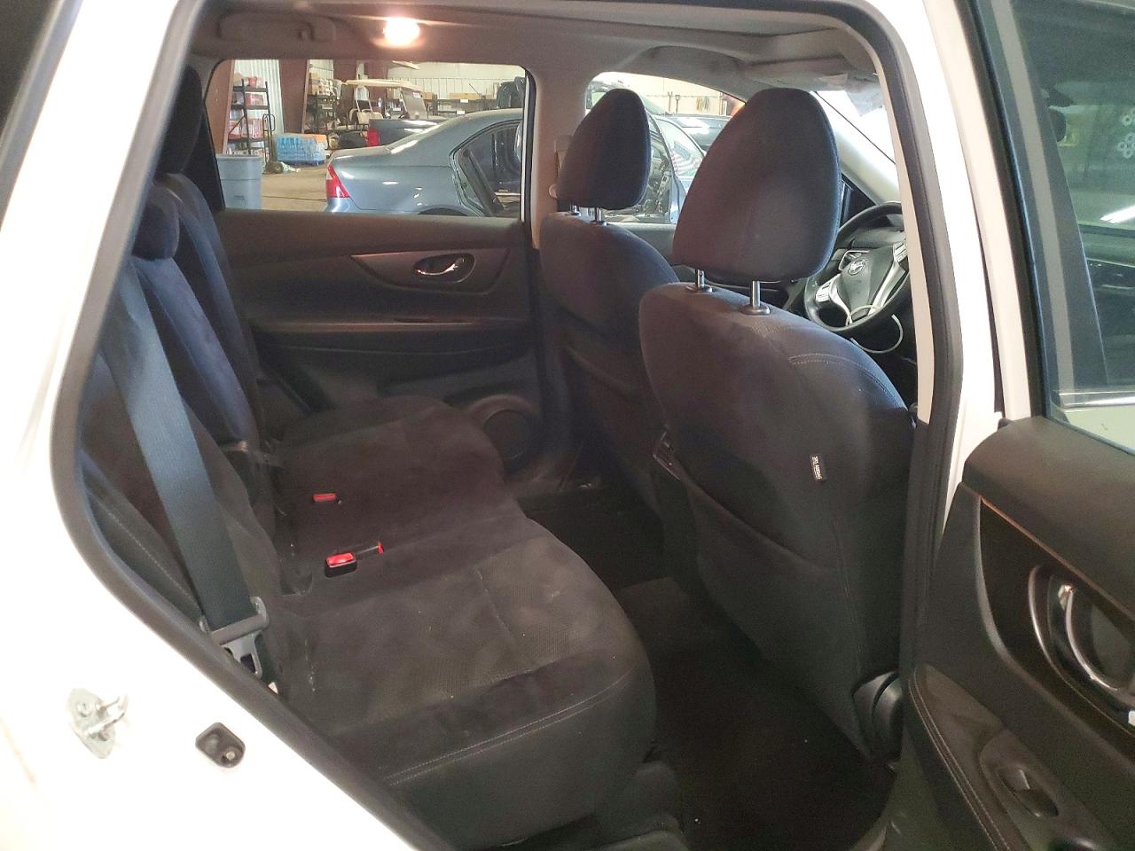 Nissan Rogue S