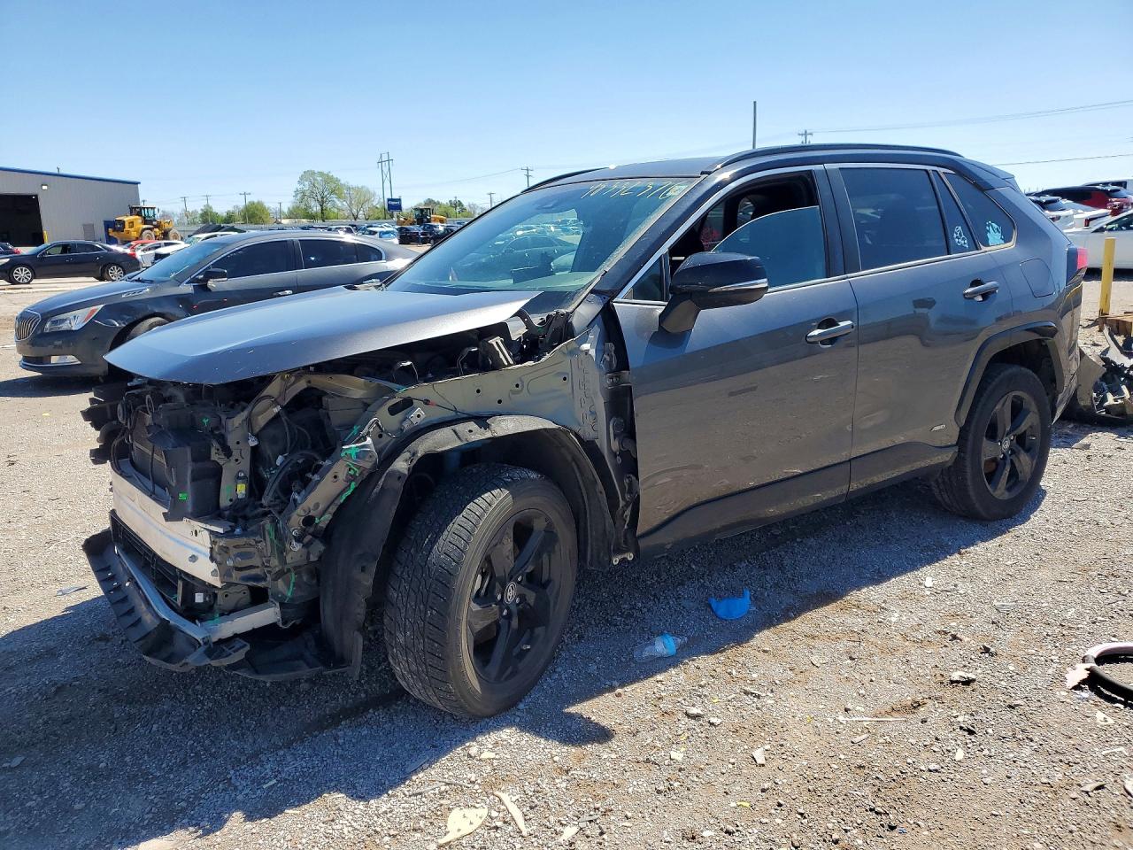 Salvage Toyota RAV4 Image