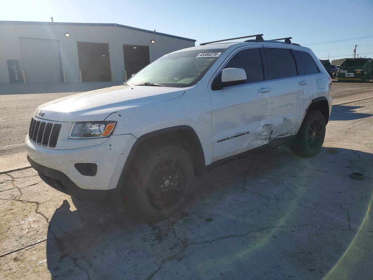 Salvage Jeep Cherokee Image