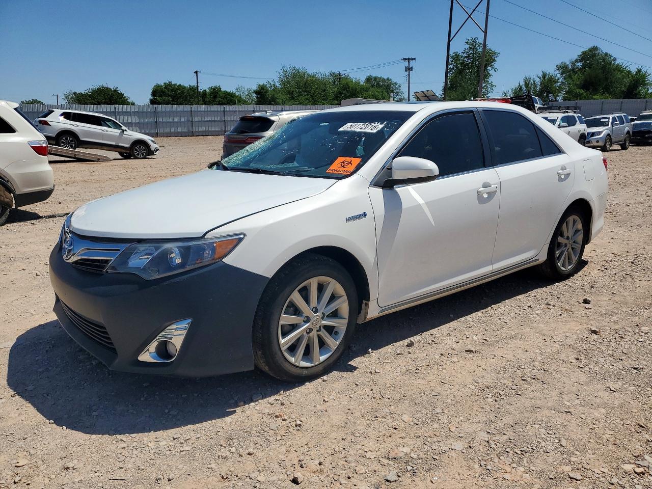 Salvage Toyota Camry Image