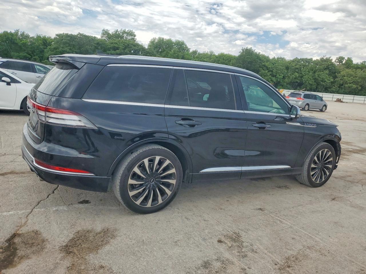 Lincoln Aviator Black Label Grand Touring