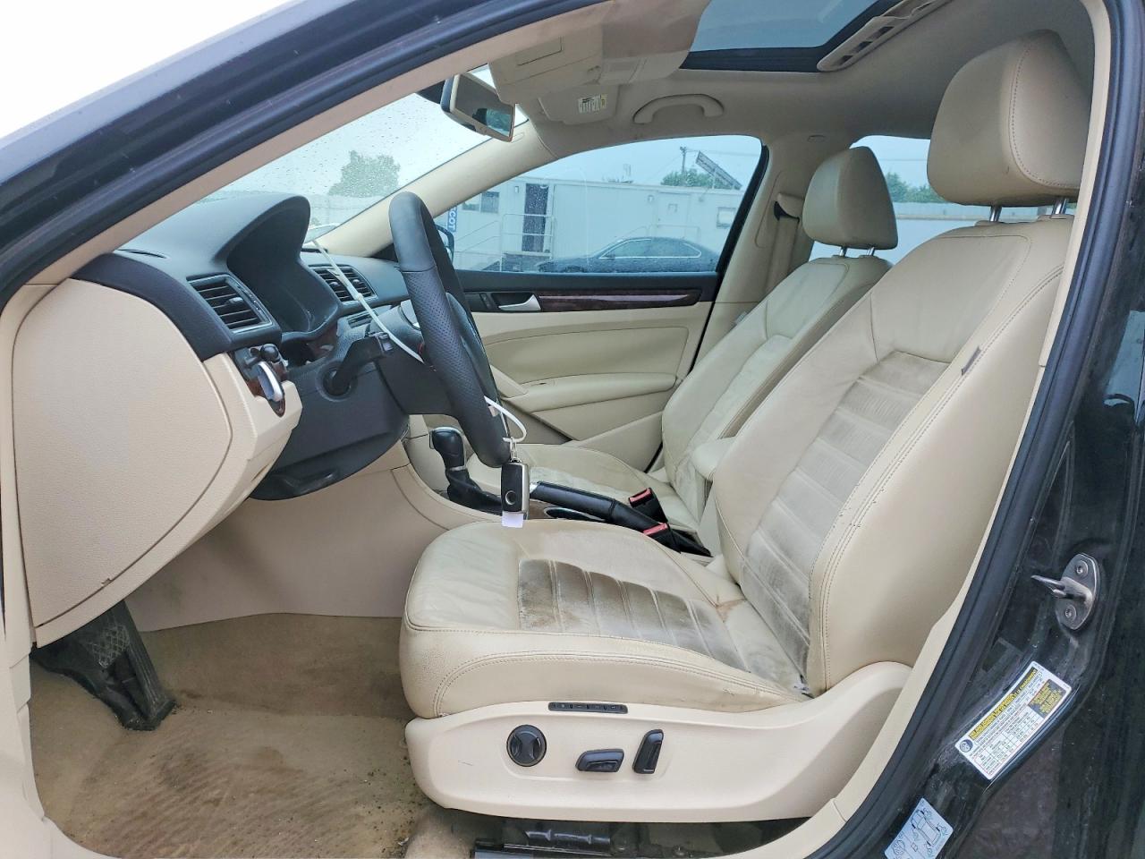 Volkswagen Passat Sel