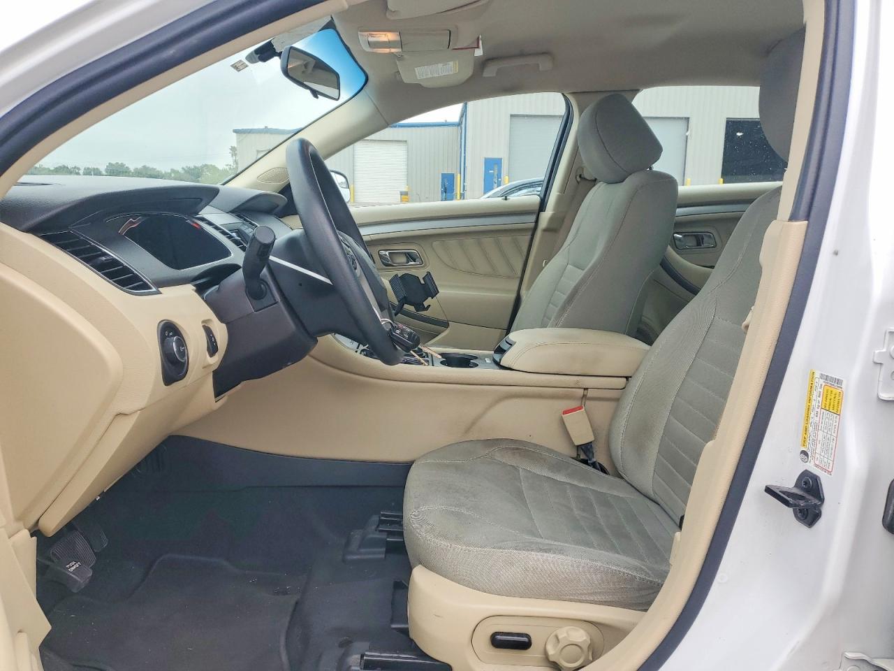 Ford Taurus Se