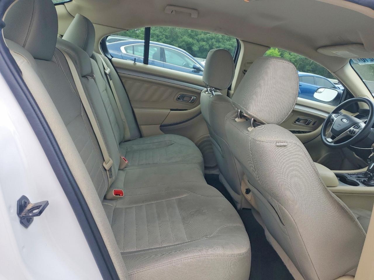 Ford Taurus Se