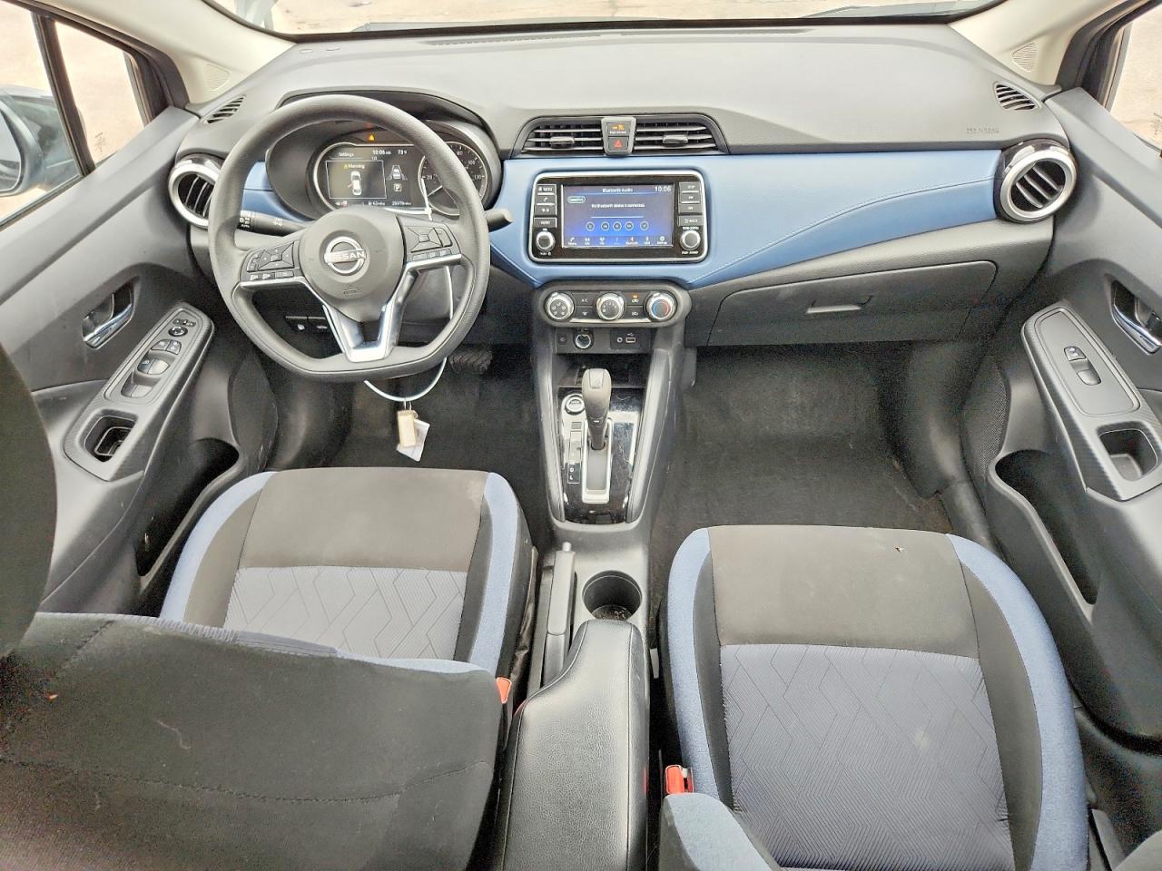 Nissan Versa Sv