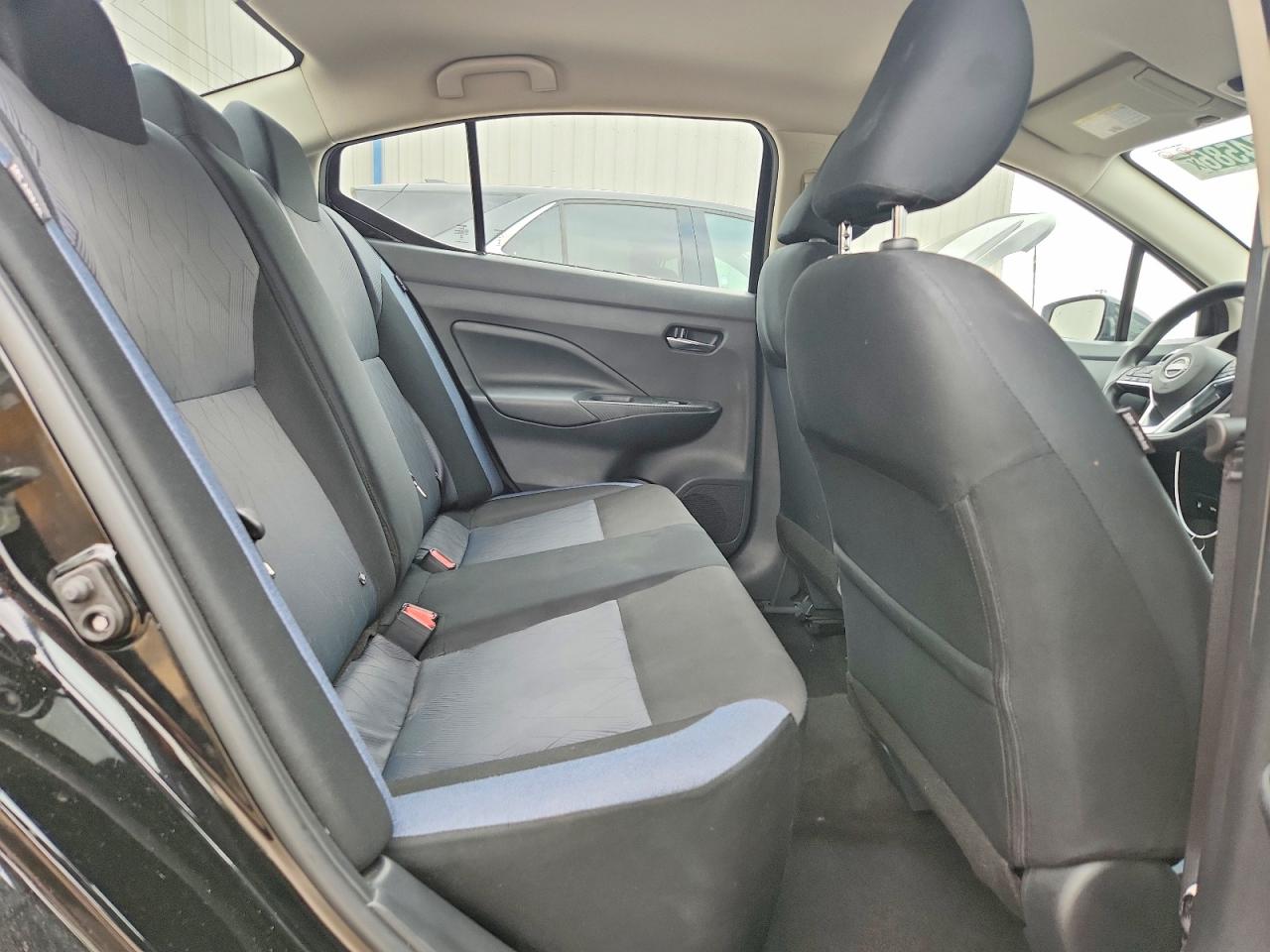 Nissan Versa Sv