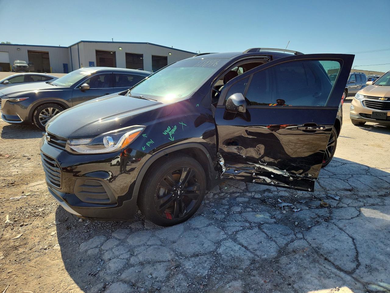 Salvage Chevrolet Trax Image