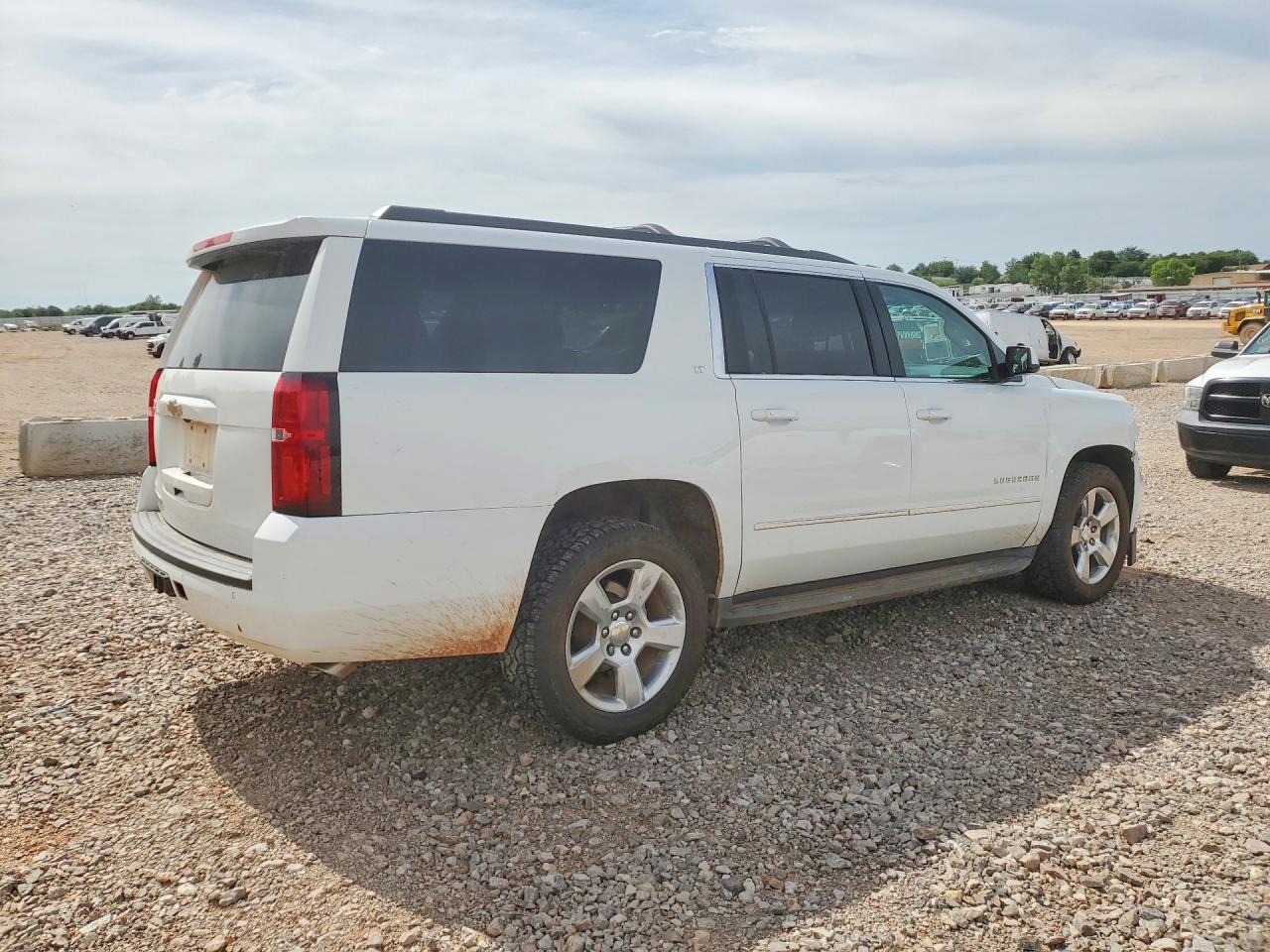 Chevrolet Suburban C1500 Lt