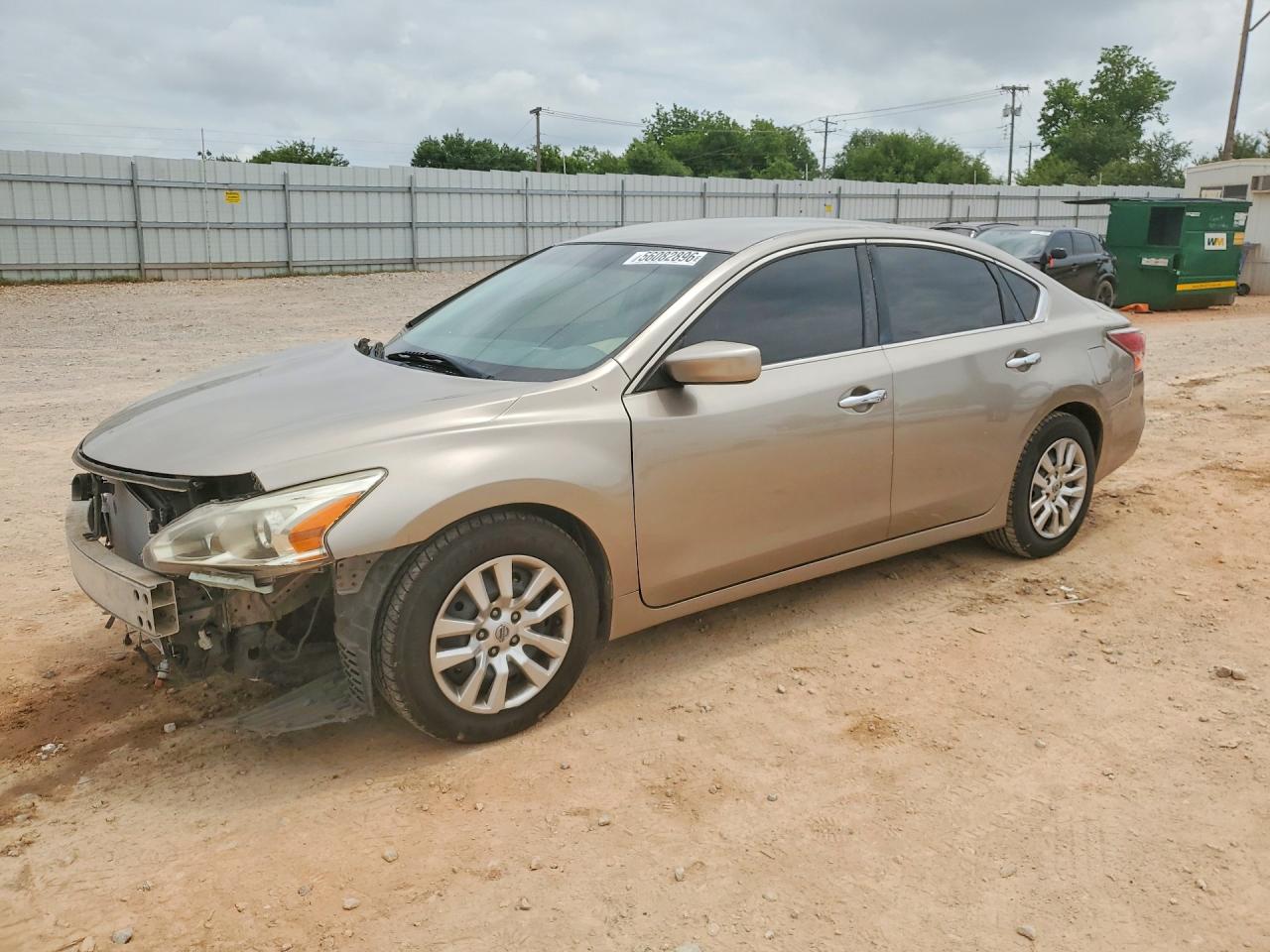 Salvage Nissan Altima Image