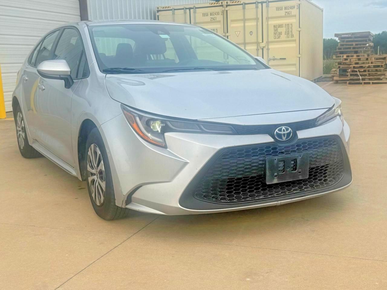 Salvage Toyota Corolla Image