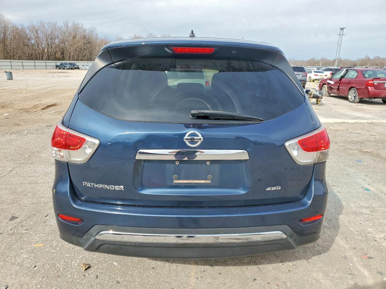 Nissan Pathfinder S