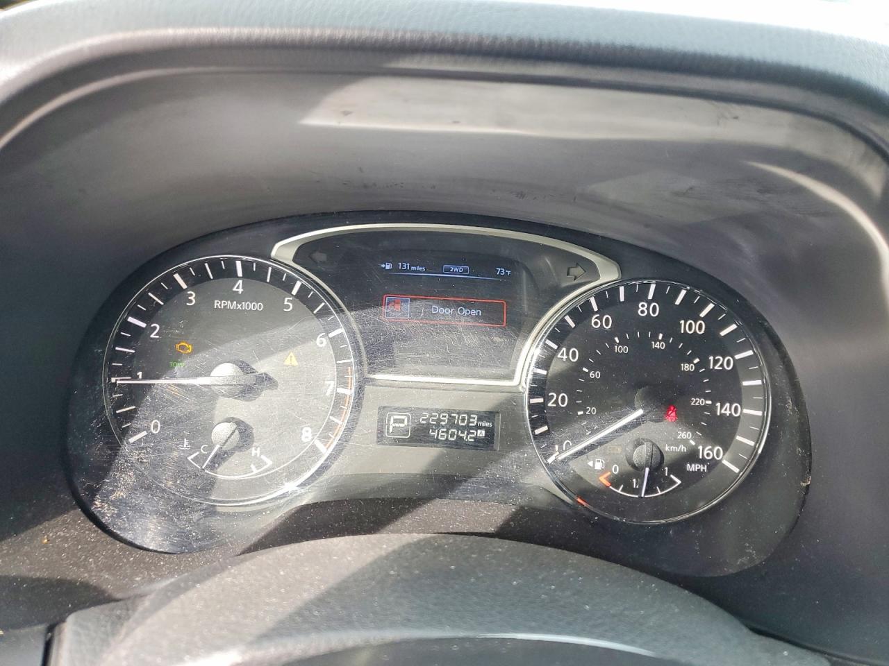 Nissan Pathfinder S