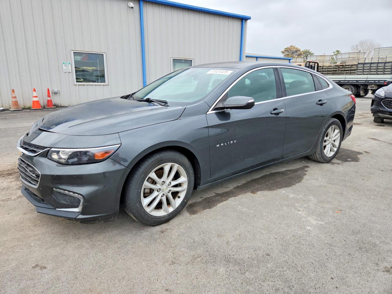 Salvage Chevrolet Malibu Image
