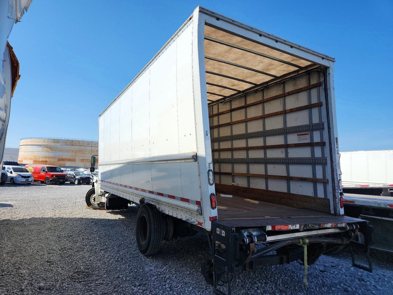 Freightliner M2