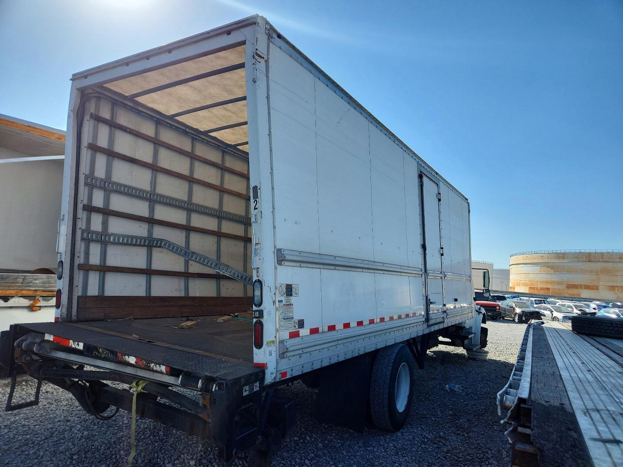 Freightliner M2